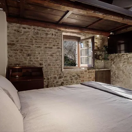 Al Paese Vecchio - Boutique House Nel Cuore Del Borgo بيت للعطل SantʼArcangelo di Romagna
